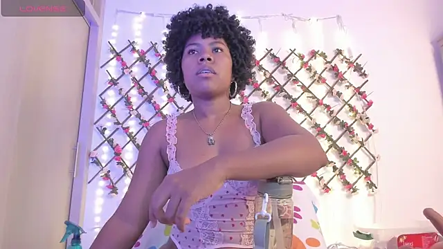 naughty ebonyy online show from June 2026 12:33:01 AM