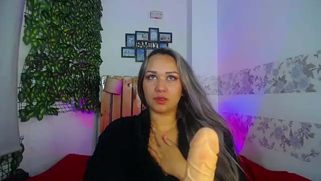 paula brausin online show from February 2025 12:17:01 AM