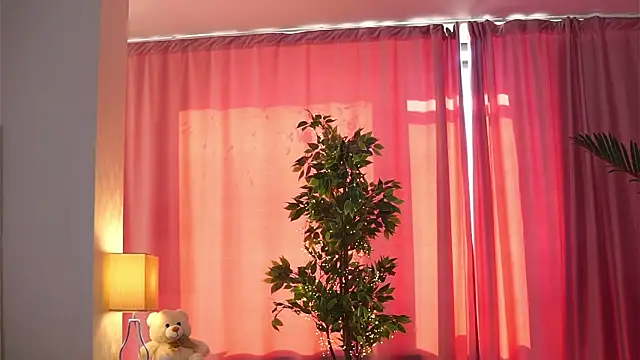 Snapshot of ArtTeasee chatting on March 2025 08:56:02 AM ArtTeasee online show from March 2025 08:56:02 AM