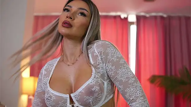 Snapshot of ArtTeasee chatting on March 2025 10:15:02 AM ArtTeasee online show from March 2025 10:15:02 AM