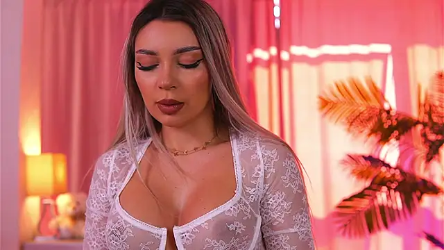 Snapshot of ArtTeasee chatting on March 2025 09:17:02 AM ArtTeasee online show from March 2025 09:17:02 AM