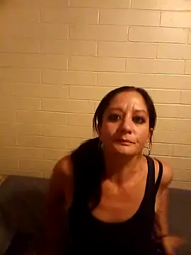 Snapshot of AnyaBest chatting on February 2025 10:40:01 AM AnyaBest online show from February 2025 10:40:01 AM