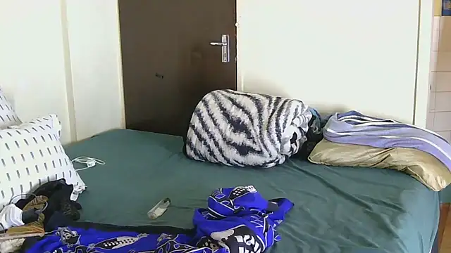 AddictiveAssCurves online show from May 2026 10:43:01 AM