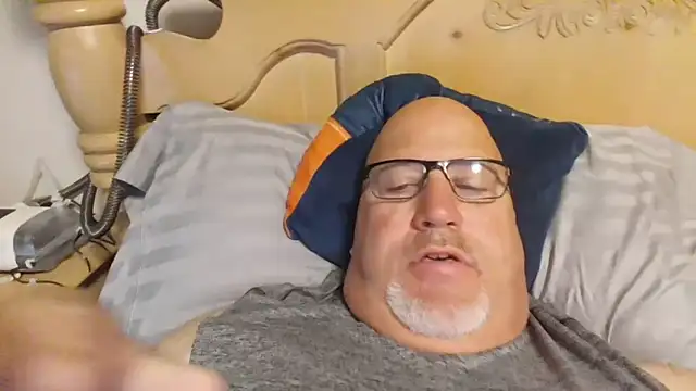 Bigbear0563 online show from May 2026 03:51:01 PM
