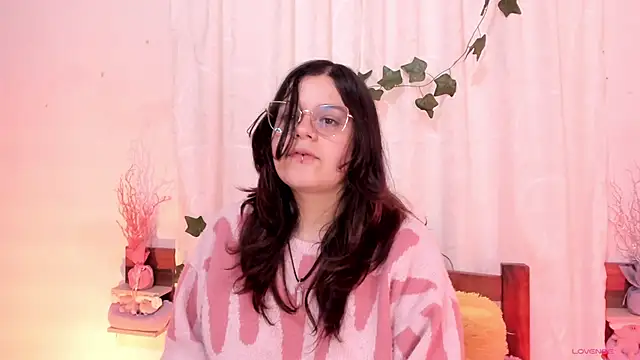 Snapshot of Mey_moon chatting on February 2025 07:16:01 PM Mey moon online show from February 2025 07:16:01 PM