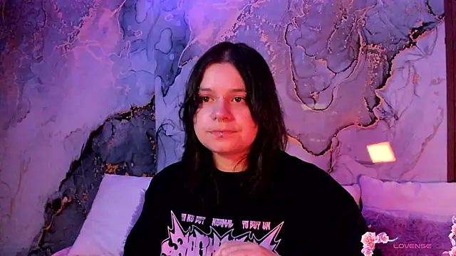 Snapshot of Mey_moon chatting on November 2025 11:26:01 PM Mey moon online show from November 2025 11:26:01 PM