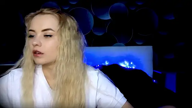 Snapshot of StephanieSweety chatting on November 2025 12:15:02 PM StephanieSweety online show from November 2025 12:15:02 PM