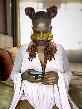 Snapshot of Sexy_panda69 chatting on January 2026 12:18:01 PM Sexy panda69 online show from January 2026 12:18:01 PM