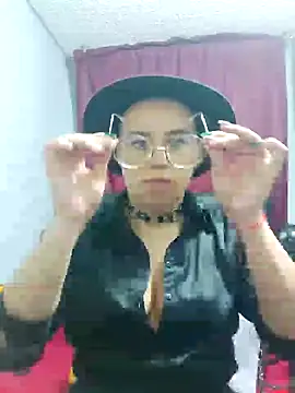 TamySweetness online show from December 2024 10:30:01 PM