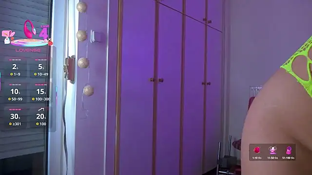 Snapshot of princiana chatting on October 2025 05:42:01 PM princiana online show from October 2025 05:42:01 PM