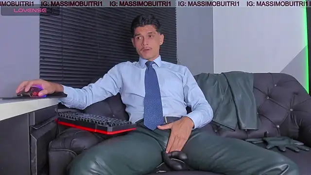 massimo g online show from April 2026 01:51:01 AM