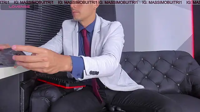 massimo g online show from April 2026 11:07:01 PM