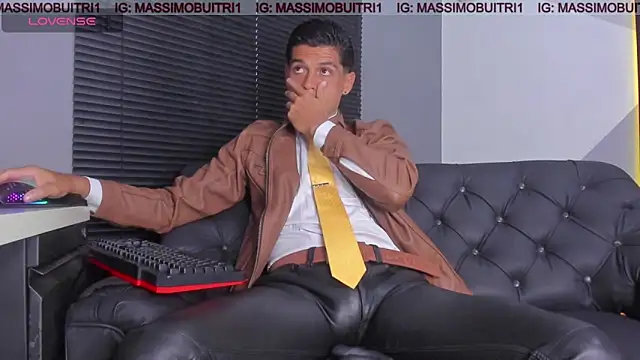 massimo g online show from April 2026 10:59:01 PM
