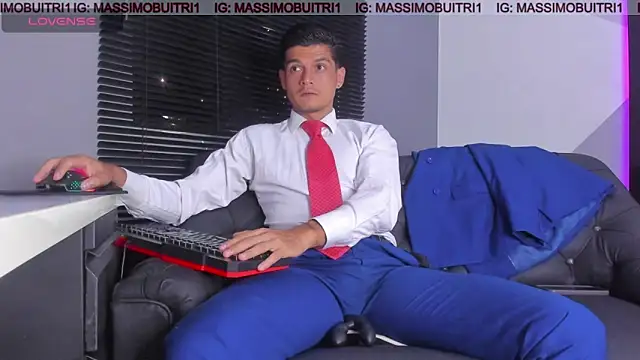 massimo g online show from May 2026 11:44:02 PM