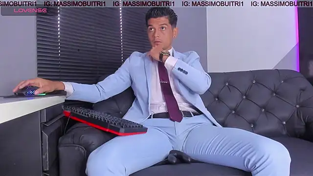 massimo g online show from June 2026 12:44:02 PM
