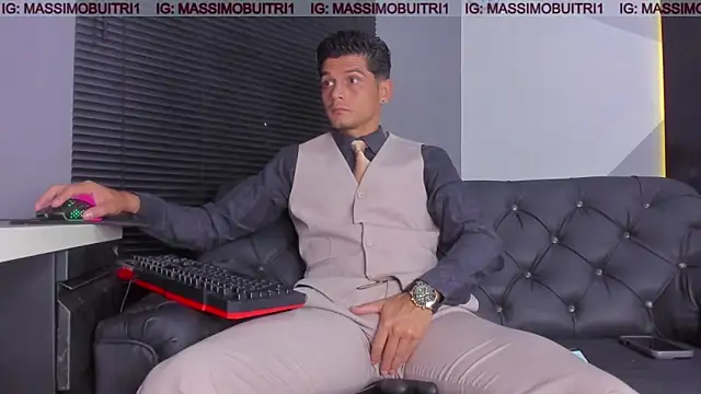 massimo g online show from June 2026 01:17:02 AM