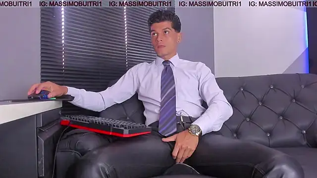 massimo g online show from June 2026 02:21:01 PM