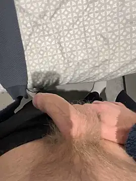 Snapshot of Itsme763 chatting on February 2026 01:04:01 PM Itsme763 online show from February 2026 01:04:01 PM