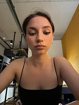 Snapshot of sinthiaroze chatting on September 2025 07:58:02 PM sinthiaroze online show from September 2025 07:58:02 PM