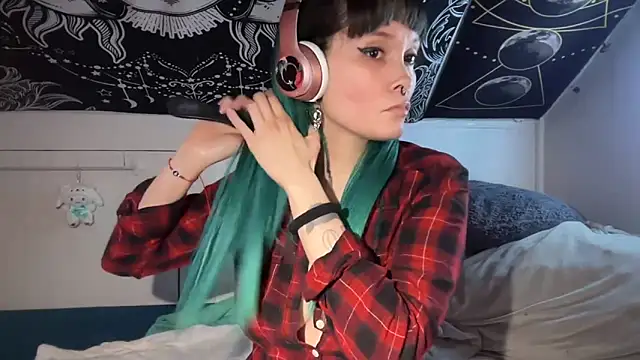 FRRANNKIE online show from February 2025 12:05:02 PM