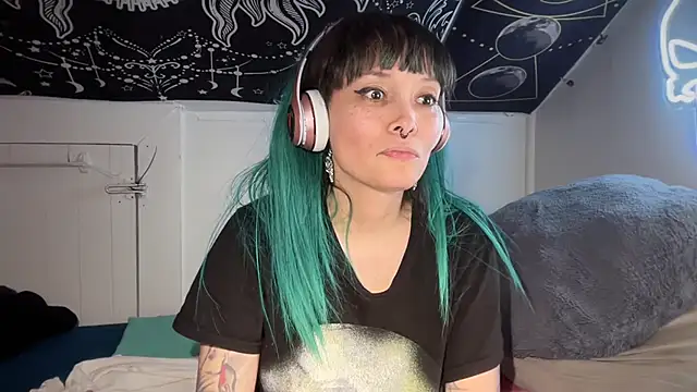 FRRANNKIE online show from February 2025 07:42:01 PM