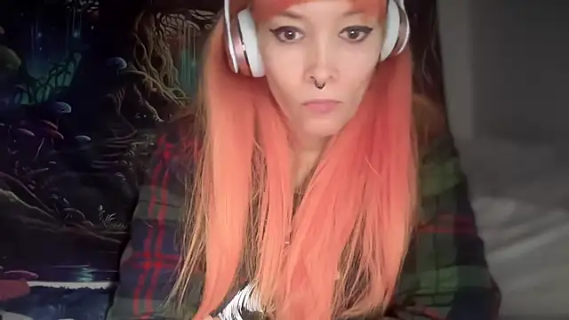 FRRANNKIE online show from December 2025 02:23:02 PM