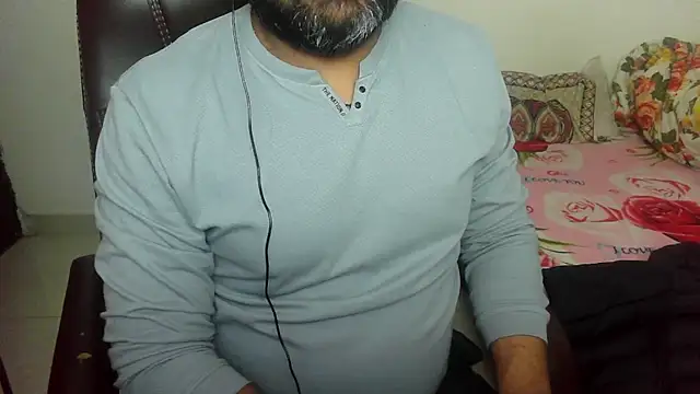 rentarob online show from February 2025 08:10:01 PM