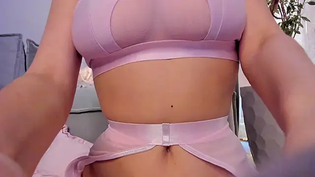 Snapshot of lina_stones chatting on February 2025 09:46:02 AM lina stones online show from February 2025 09:46:02 AM