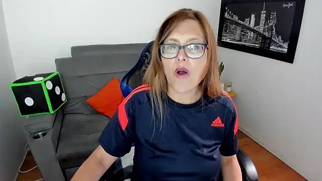 Ivette Shaira online show from January 2025 02:47:02 PM