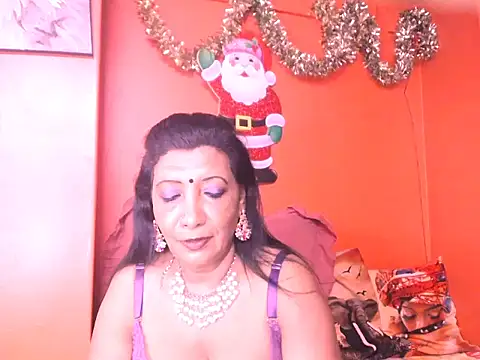 indiansarika65 online show from December 2025 05:09:01 PM