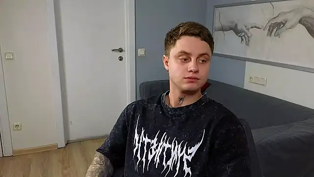 Snapshot of more__than__love chatting on March 2025 10:46:01 AM more than love online show from March 2025 10:46:01 AM