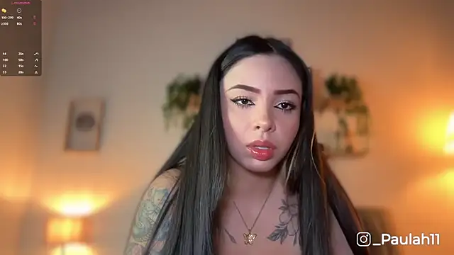 Paulah x online show from November 2025 09:43:02 PM