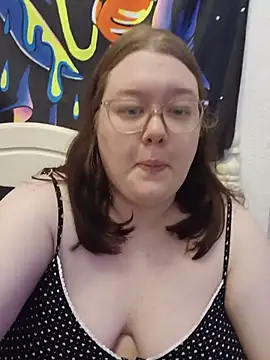 Sexycurvyemilyy online show from July 2026 09:43:02 PM