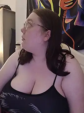 Sexycurvyemilyy online show from July 2026 09:39:02 PM