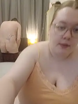Sexycurvyemilyy online show from July 2026 07:21:01 PM