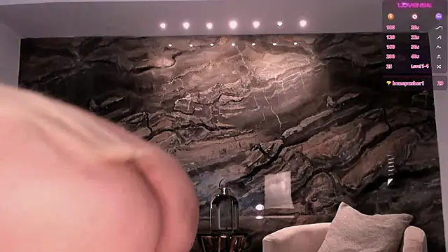 Snapshot of SophiePalmer chatting on February 2025 08:20:02 PM SophiePalmer online show from February 2025 08:20:02 PM