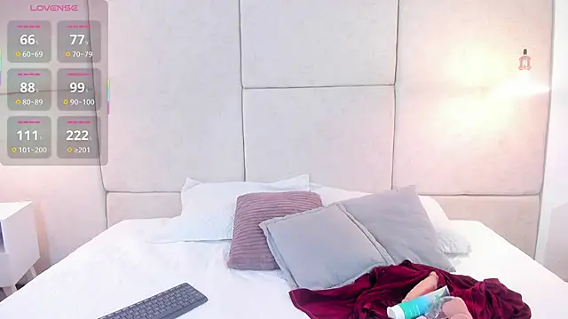 Snapshot of abby_gibson chatting on December 2025 08:25:01 PM abby gibson online show from December 2025 08:25:01 PM