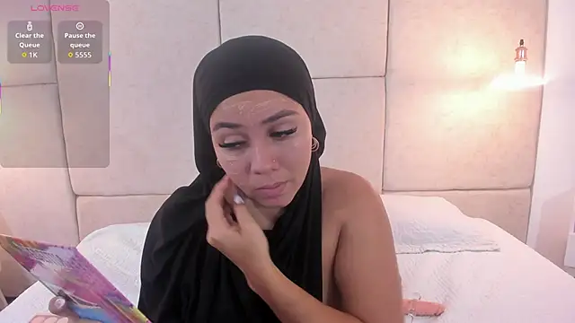 Snapshot of abby_gibson chatting on December 2025 06:37:02 PM abby gibson online show from December 2025 06:37:02 PM