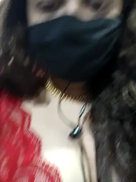 Snapshot of Sexybomb33 chatting on December 2024 02:57:02 AM Sexybomb33 online show from December 2024 02:57:02 AM