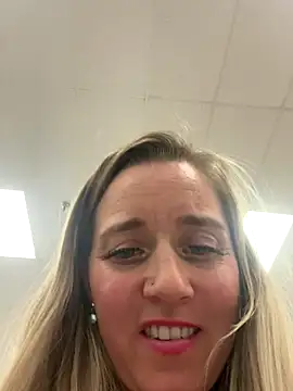 SkyelarSommer online show from December 2024 12:19:02 AM