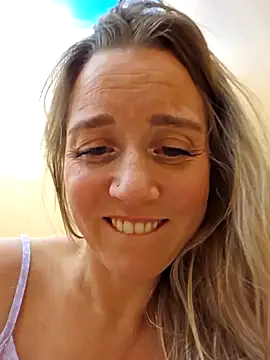 SkyelarSommer online show from December 2024 04:25:01 AM