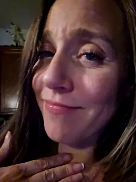 Snapshot of SkyelarSommer chatting on March 2026 05:11:02 AM SkyelarSommer online show from March 2026 05:11:02 AM