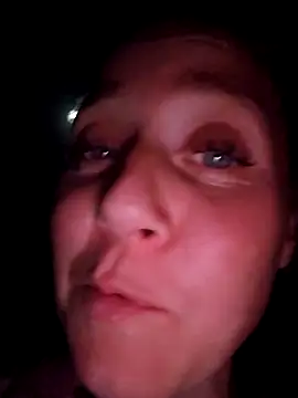 Snapshot of SkyelarSommer chatting on April 2026 03:37:02 AM SkyelarSommer online show from April 2026 03:37:02 AM