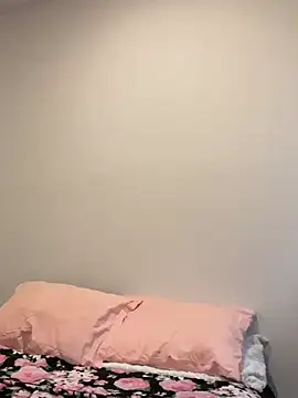 Snapshot of DominiqueX0 chatting on February 2025 03:48:02 PM DominiqueX0 online show from February 2025 03:48:02 PM