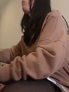 Snapshot of DominiqueX0 chatting on March 2025 01:43:01 AM DominiqueX0 online show from March 2025 01:43:01 AM