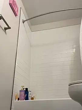 Snapshot of DominiqueX0 chatting on March 2025 03:18:02 PM DominiqueX0 online show from March 2025 03:18:02 PM