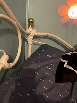 Snapshot of DominiqueX0 chatting on November 2025 09:58:02 PM DominiqueX0 online show from November 2025 09:58:02 PM