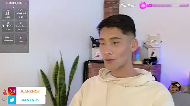 Snapshot of by_pandora chatting on February 2025 05:58:01 PM by pandora online show from February 2025 05:58:01 PM