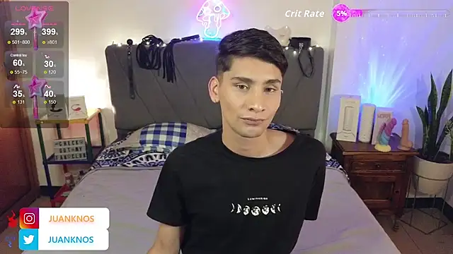 Snapshot of by_pandora chatting on September 2025 05:59:01 PM by pandora online show from September 2025 05:59:01 PM