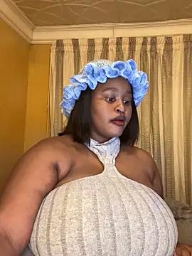 KnockoutBestie online show from April 2026 07:18:02 PM